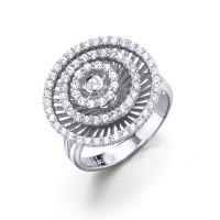 anillo de plata con monturas engarzadas